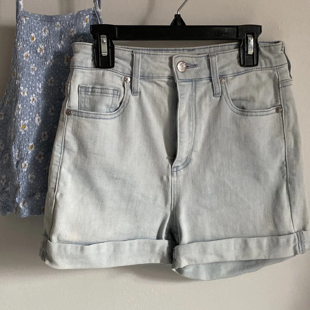 Guess Women’s Lightwash Blue Denim Rolled Cuff 90s Jean Shorts